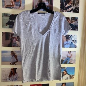 BRANDY MELVILLE v neck tee